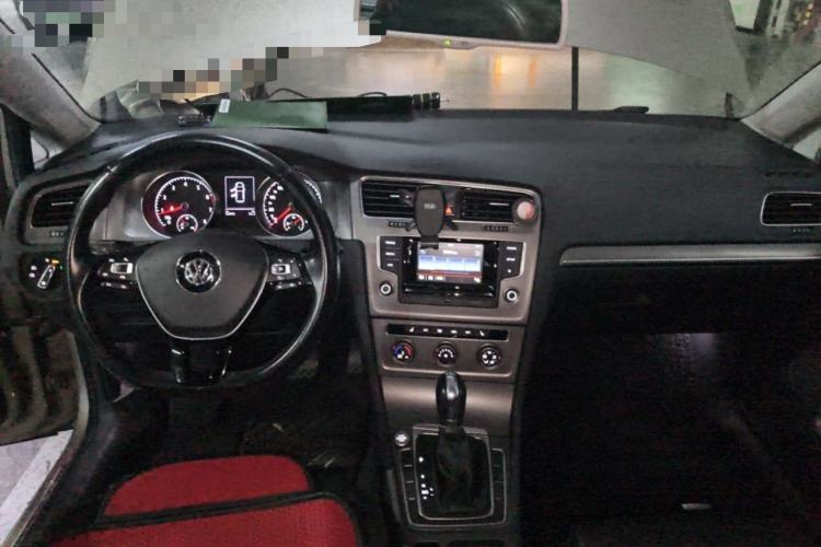 Used Volkswagen Golf 2016 230TSI Automatic Luxury Version