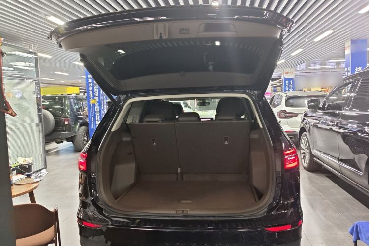 Used Volkswagen Viloran 2023 380TSI Prestige Edition Trunk