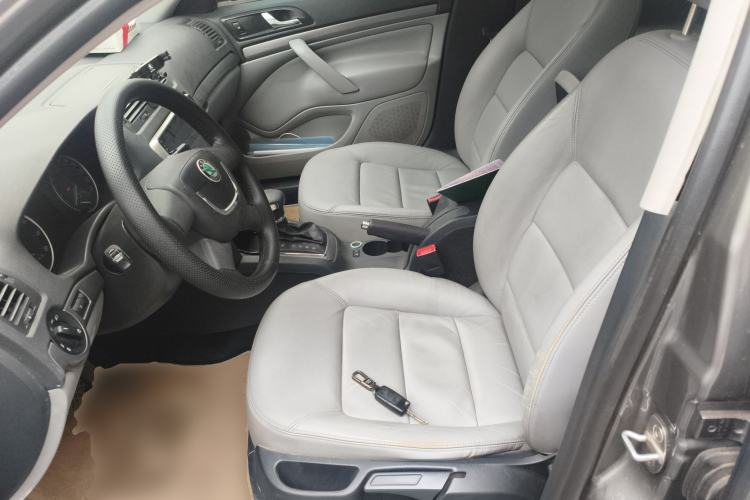 Used Skoda Octavia 2010 1.6L Automatic Yijun Edition
