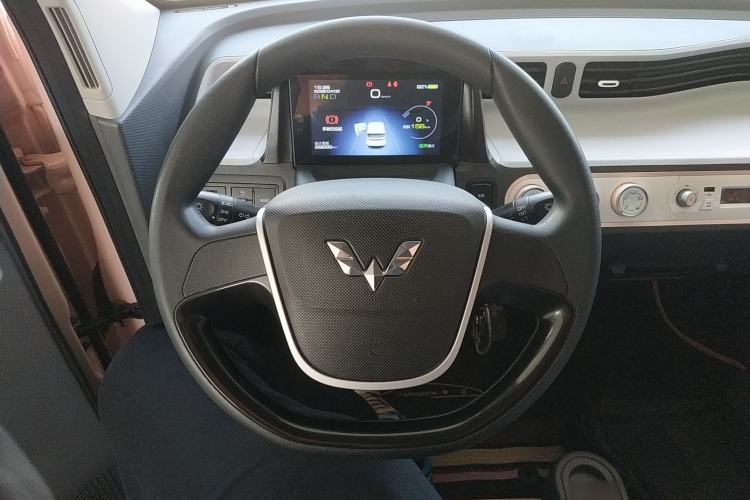Used Wuling Hongguang MINIEV 2021 Macaron Premium Model – Lithium-NMC Steering Wheel