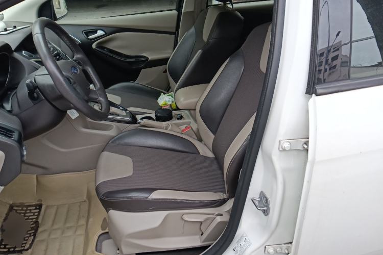 Used Ford Focus 2012 Hatchback 1.6L Automatic Fashion Edition