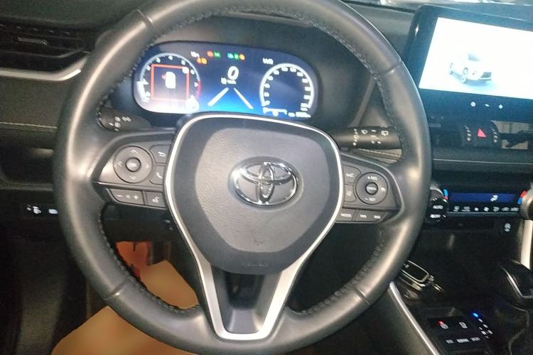 Used Toyota Wildlander 2023 2.0L CVT Two-Wheel Drive Luxury PLUS Edition Steering Wheel