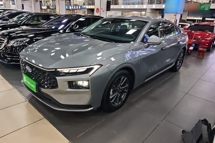 Used Ford Mondeo 2025 2.0T EcoBoost Luxury Version
