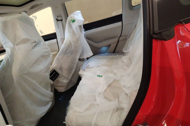 Used Hima Luxeed R7 2026 Model Pure Electric Max+ Left Rear Seat