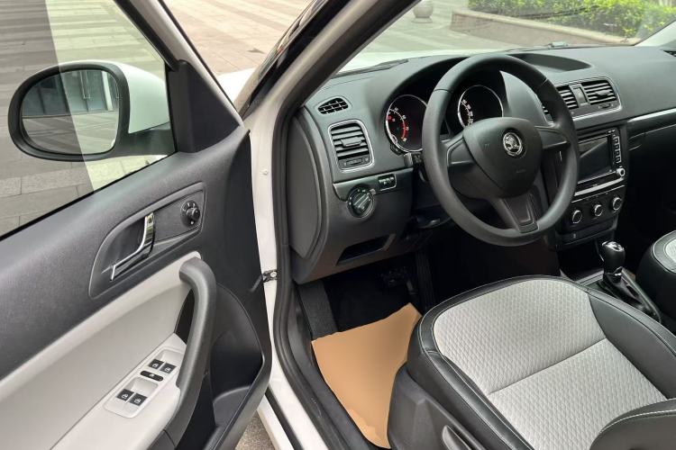 Used Skoda Yeti 2017 TSI280 DSG Advanced Edition