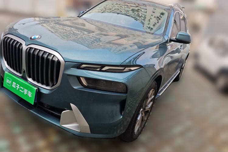 Used BMW X7 2023 xDrive40i Luxury Package with Leading Features