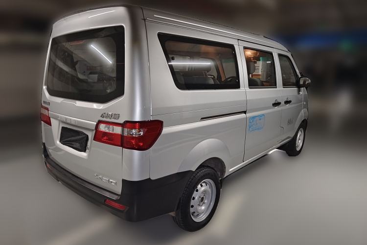 Used Jinbei Hiace X30 2020 1.5L Super-Comfortable Version China VI Standard SWC15M
