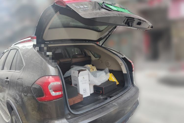 Used BYD Tang New Energy 2017 2.0T All-Wheel Drive Hyatt Model