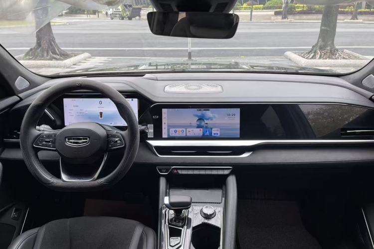 Used Geely Auto Monjaro L 2024 2.0TD High-Power Automatic Two-Wheel Drive Skyline Edition
