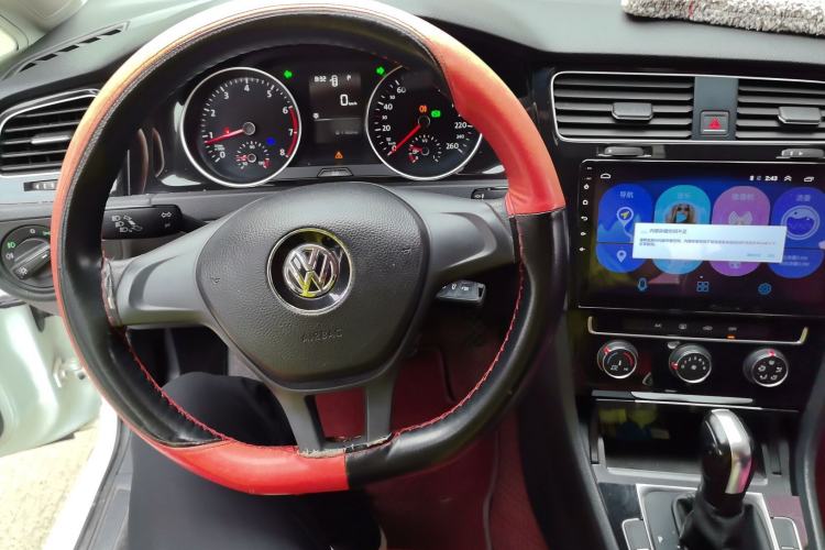 Used Volkswagen Golf 2018 1.6L Automatic Fashion Model