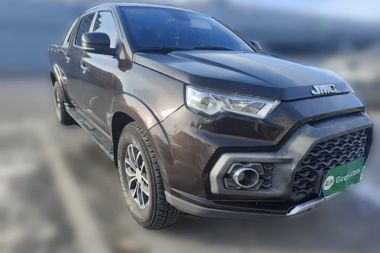 Used JMC Yuhu 7 2020 2.0T Diesel Manual 4x4 Comfort Edition Long Wheelbase China VI Emission Standard JX4D20A6L Front Right 45 Deg