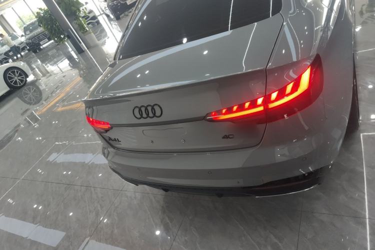 Used Audi A4L 2024 40 TFSI Luxury Dynamic Edition (Starry Night Version)
