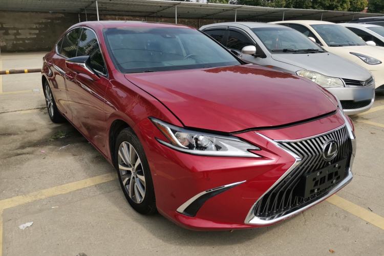 Used Lexus ES 2020 200 Excellence Edition
