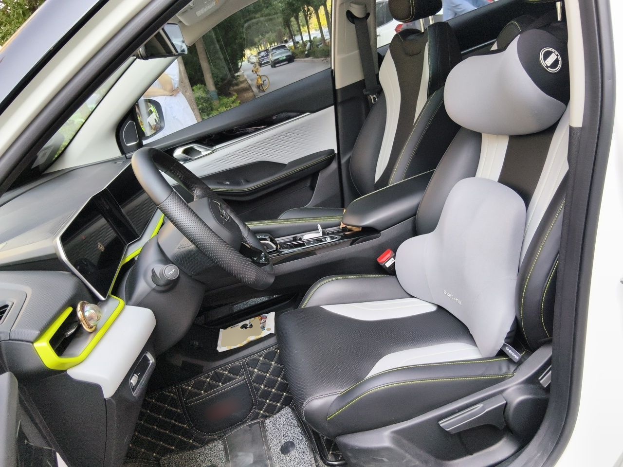 Geely Auto Coolray 2022 Bin Yue COOL 1.5TD DCT Hot Engine Edition — снимка 15