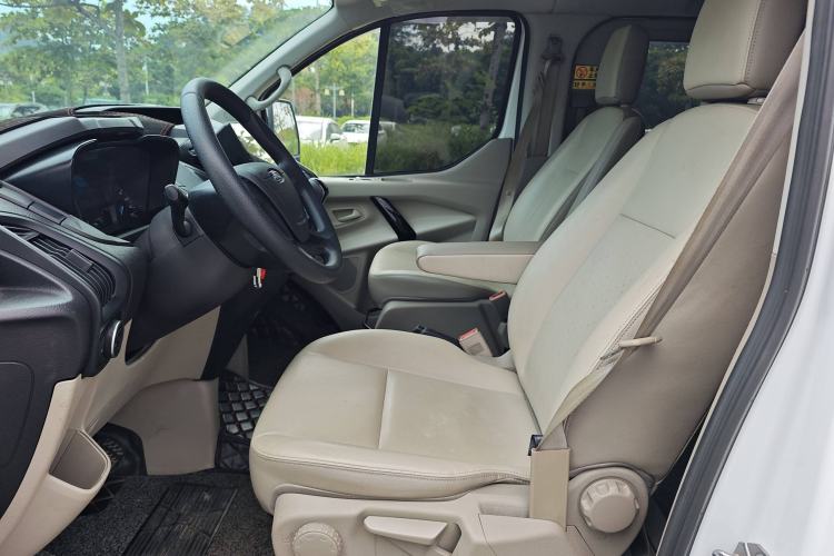 Used Ford Transit 2020 2.0T Diesel Multi-Function Commercial Vehicle Mid-Chassis Low-Roof Design with Dual Rear Doors Emission Standard China V