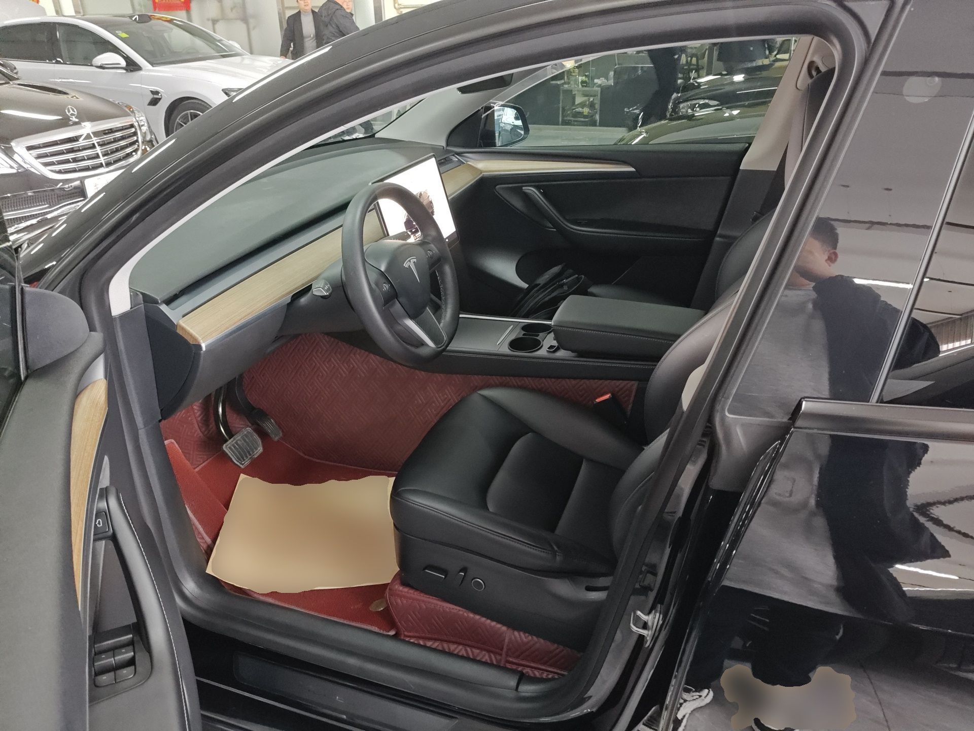 Переднее сиденье в автомобиле