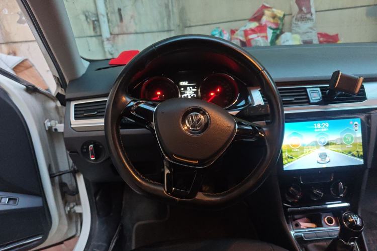 Used Volkswagen Bora 2016 1.6L Manual Comfort Model Steering Wheel