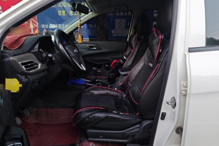 Used JMC Baodian 2023 2.5T Diesel Two-Wheel Drive Comfort Edition Standard Wheelbase JX4D25A6L Left Front Seat