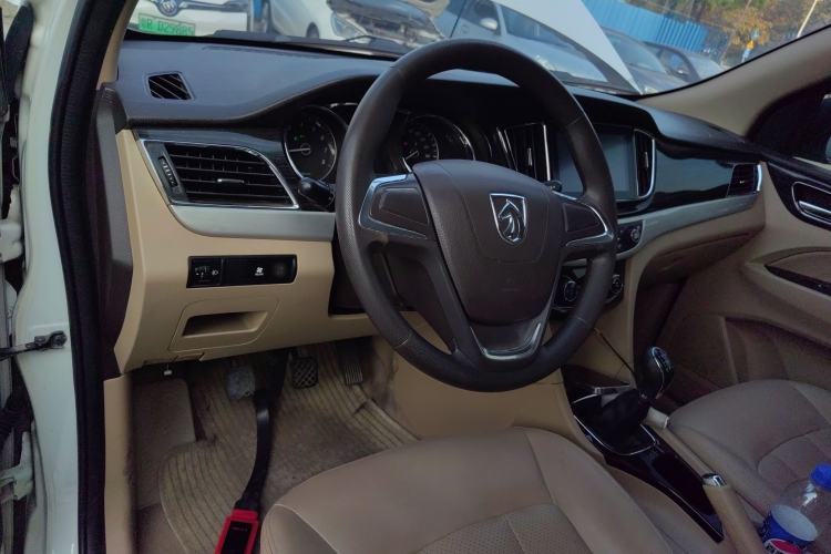 Used Baojun 730 2016 1.5L Manual Comfort Version 7 Seats China V Emission Standard