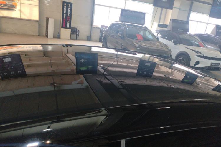 Used Lynk & Co Z20 2025 530 km Range Rear-Wheel Drive Max Roof