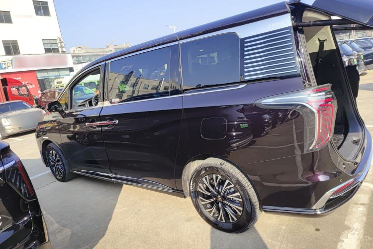 Used Hongqi HQ9 PHEV 2024 2.0T Four-Wheel Drive Business Edition
