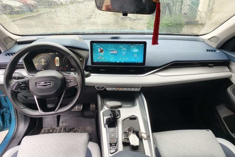 Used Geely Auto Preface 2021 2.0TD Designer's Recommended Edition Center Console