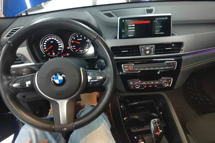 Used BMW X2 2019 sDrive25i Luxury Model with M Off-Road Package China VI Emission Standard
