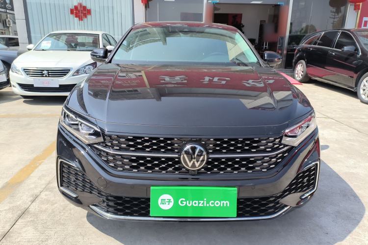 Used Volkswagen Passat 2023 Restyled 330TSI Starry Luxury Edition Front