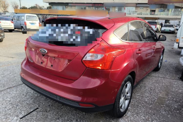 Used Ford Focus 2012 Hatchback 1.6L Manual Fashion Edition
