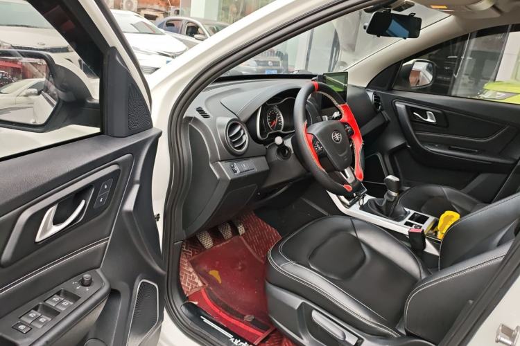 Used Bestune X40 2019 1.6L Manual Luxury Edition China VI Driver Seat