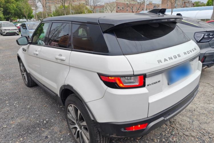 Used Land Rover Range Evoque 2018 240 PS SE Smart Brilliance Edition Rear Left 45 Deg