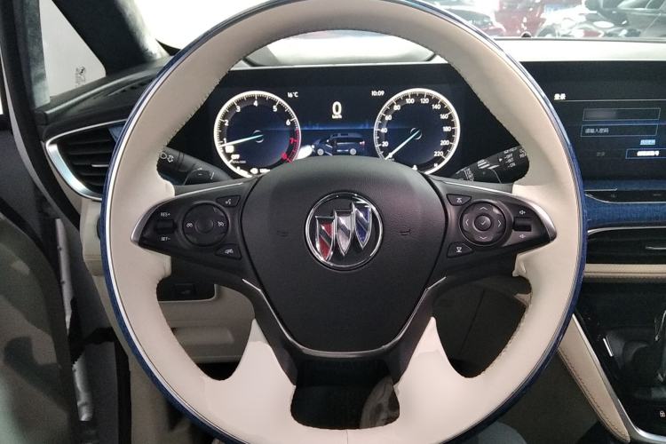 Used Buick GL8 2022 ES Landtrek 653T Comfort Edition