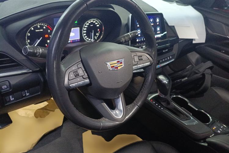 Used Cadillac CT4 2020 28T Fashion Edition Steering Wheel