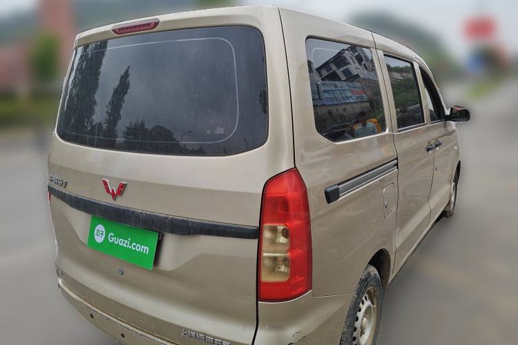 Used Wuling Hongguang V 2019 1.5L Jingqu Version China VI LAR
