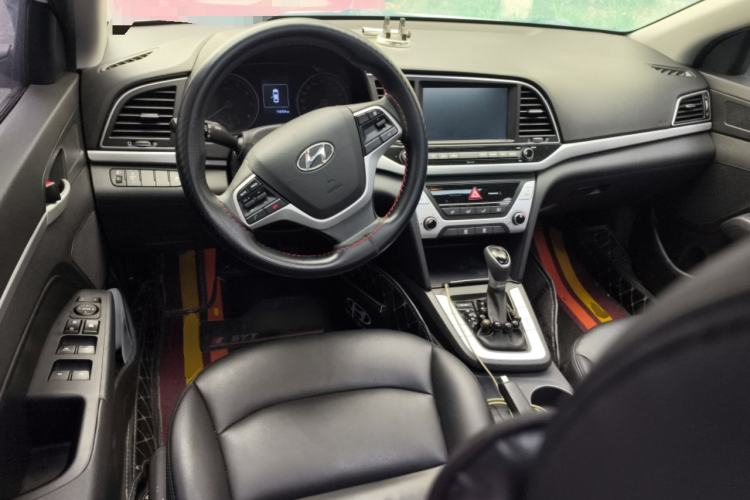 Used Hyundai Elantra (6th Generation / Lingdong) 2016 1.6L Automatic ZhiXuan – Elite Version Steering Wheel