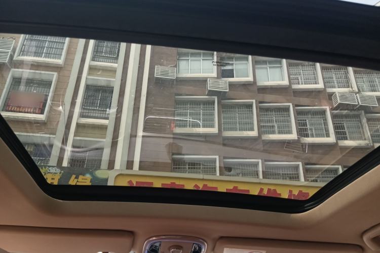 Used Haval H8 2017 2.0T Gasoline Two-Wheel Drive Enjoyment Version Headliner