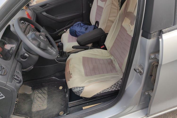 Used Volkswagen Jetta 2013 1.6L Manual Fashion Edition