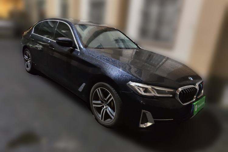 Used BMW 5 Series 2022 Updated 530Li Leading Edition Luxury Package Front Right 45 Deg