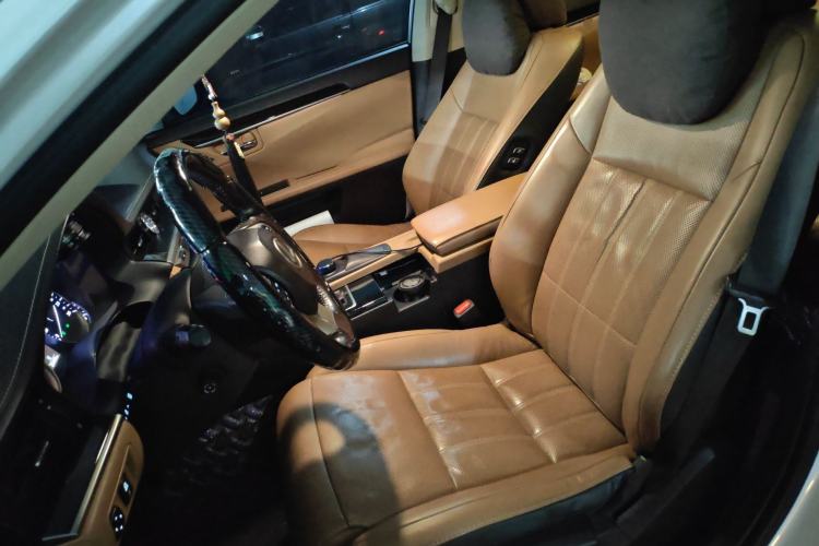 Used Lexus ES 2017 300h Mark Levinson Luxury Edition