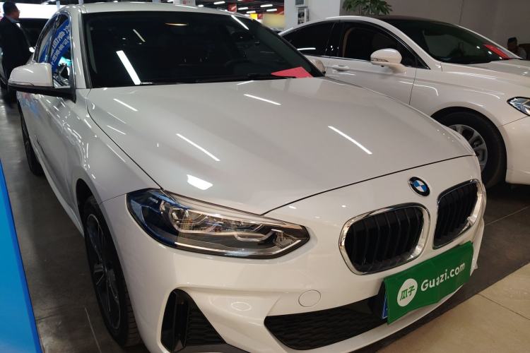 Used BMW 1 Series 2022 120i M Sport Edition Front Right 45 Deg