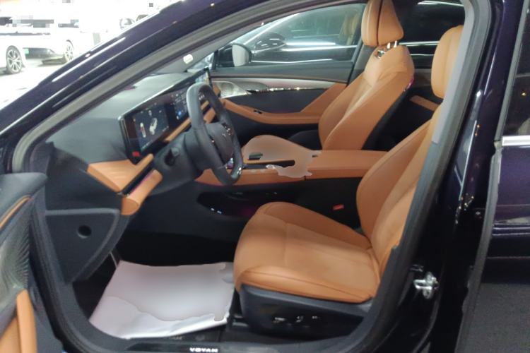 Used VOYAH PASSION 2024 PHEV Four-Wheel Drive Ultra-Long Range Flagship Model Left Front Seat