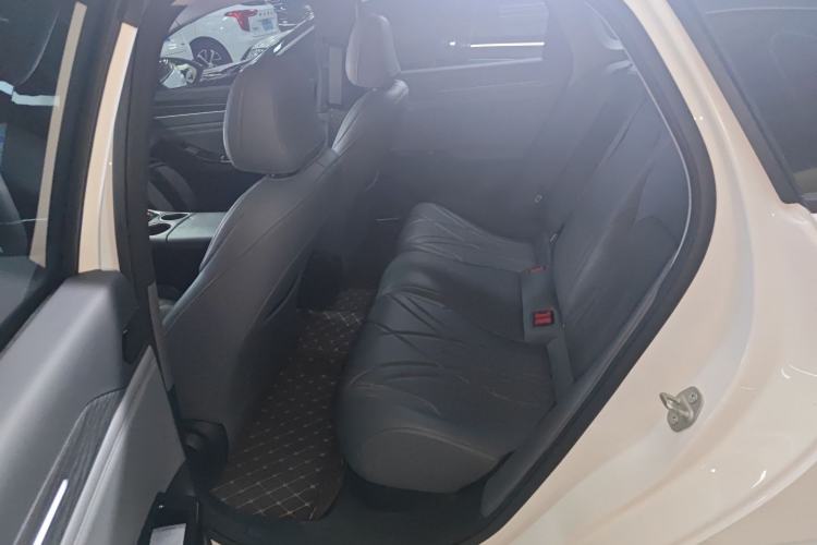 Used Geely Galaxy L6 2025 EM-i 60km Launch Edition Left Rear Seat