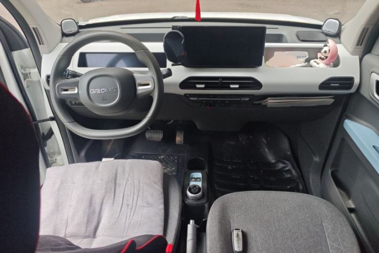 Used Geely Galaxy Panda 2023 Panda Mini 120km Cute Bear
