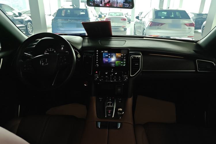 Used Honda UR-V 2020 370TURBO Two-Wheel Drive Luxury Edition
