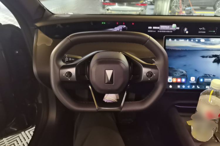 Used Avatr 06 2025 Ultra Pure Electric Edition Steering Wheel