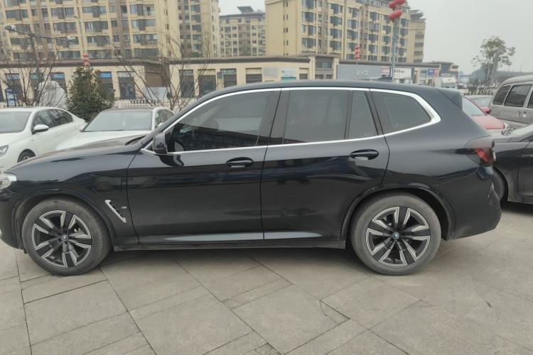 Used BMW iX3 2023 Leading Model