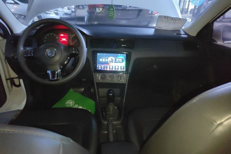 Used Volkswagen Santana 2015 1.6L Automatic Fashion Edition