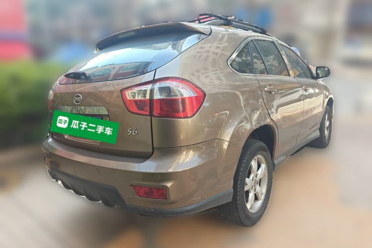 Used BYD S6 2011 2.0L Manual Luxury Version