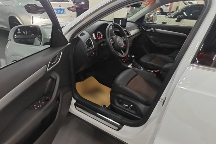 Used Audi Q3 2016 30 TFSI Fashion Model
