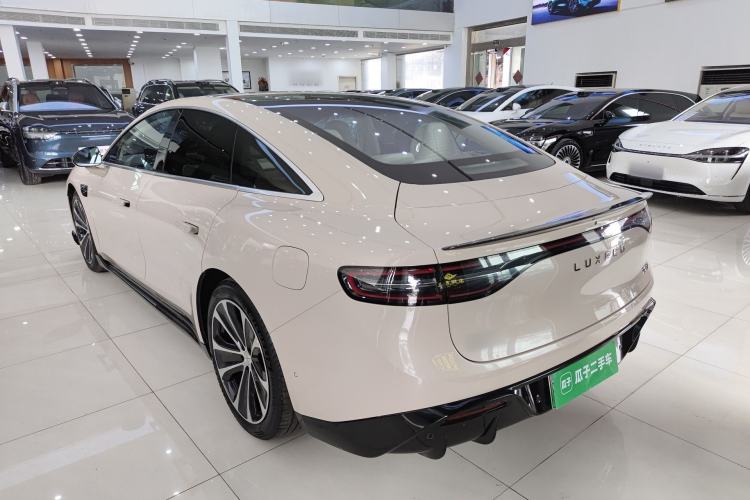 Used Hima Luxeed S7 2025 785 km Ultra Exterior 2